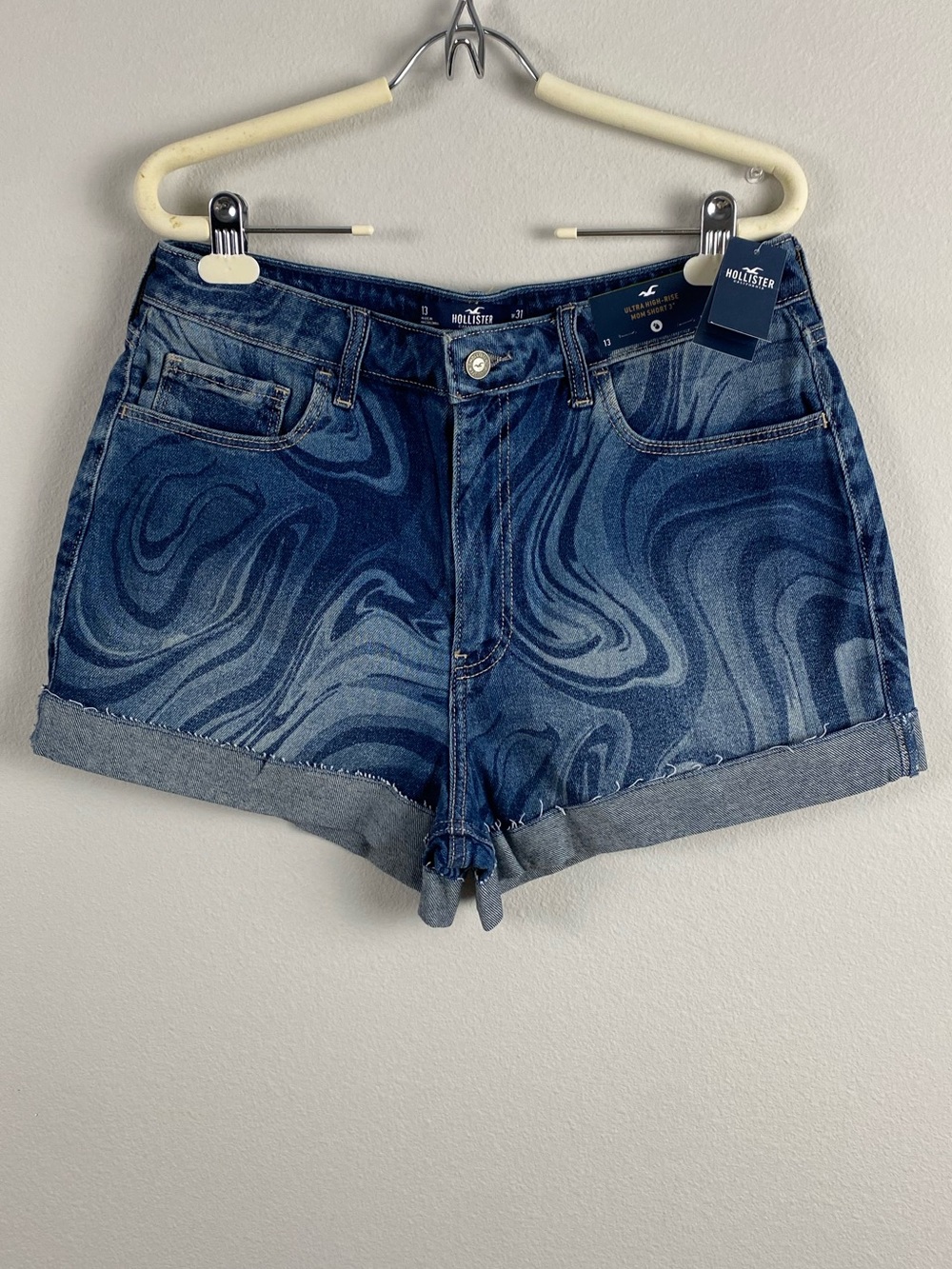 Hollister Vintage Stretch Ultra High Rise Mom Short | Swirl Pattern | 3” Inseam